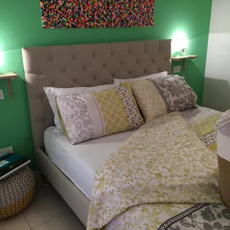 Guest house Intra