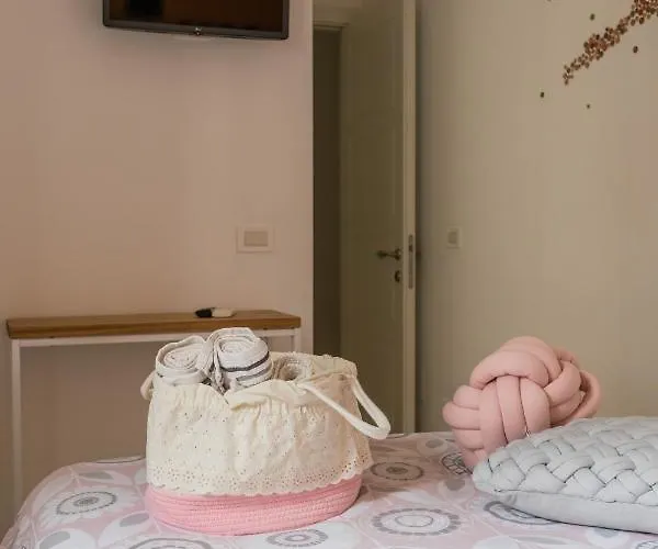 Intra 招待所 奧爾比亞