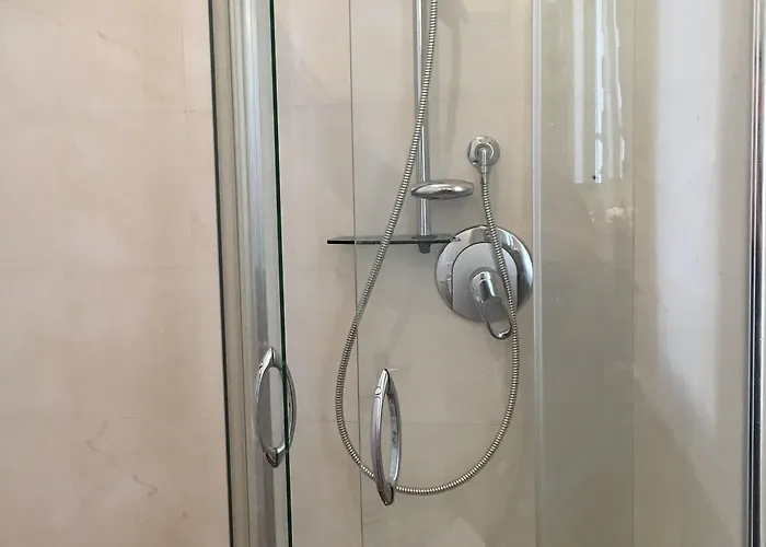 Intra 3* 奧爾比亞